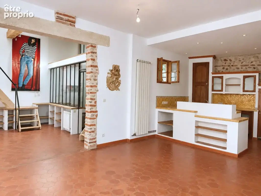 Un appartement esprit loft, en duplex, avec du caractere, au centre de perpignan - photo 2