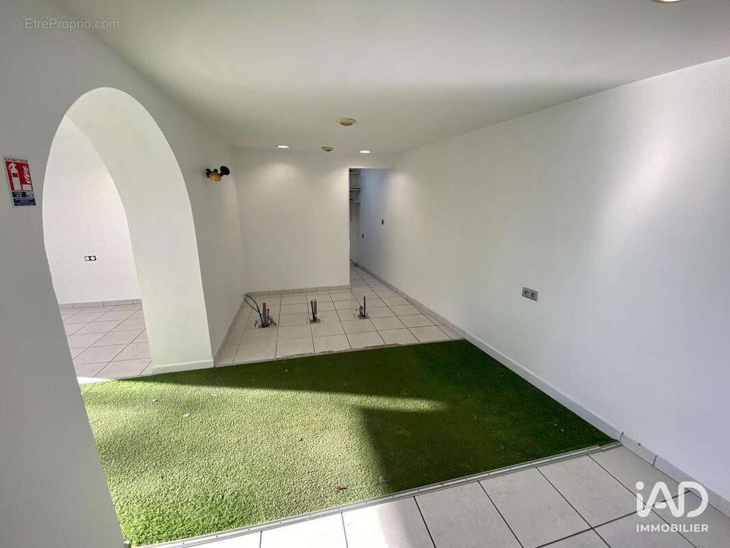 Photo 4 - Commerce à TOURS