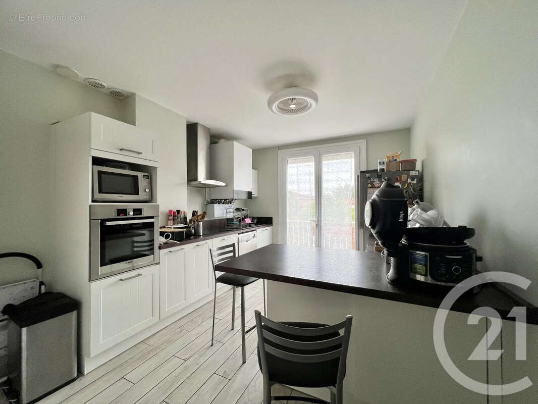 Appartement 96 m² à Portet-Sur-Garonne  - photo 2