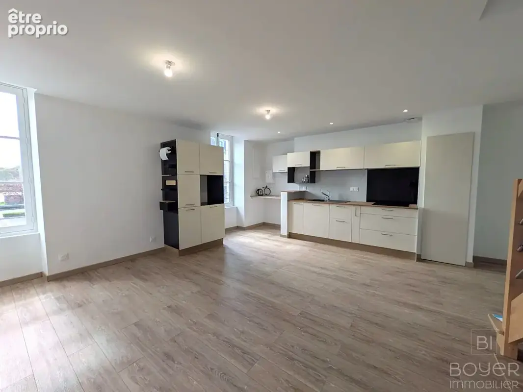 LE PERTRE - Appartement T2 bis rénové - photo 3