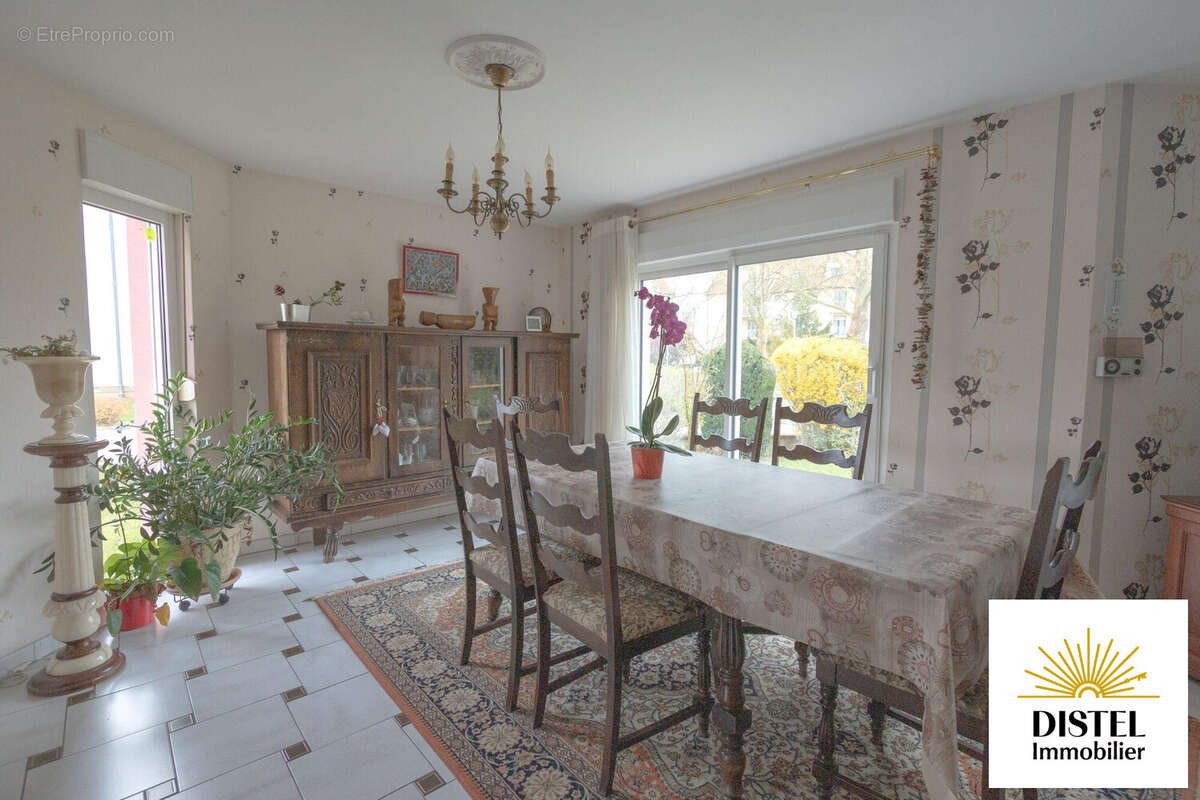 Maison à NIEDERHAUSBERGEN
