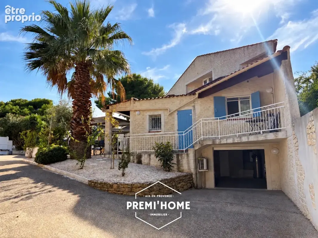 5 pièces 130 m2 maison a vendre istres 5 pièces en r+1 avec piscine et garage - photo 3