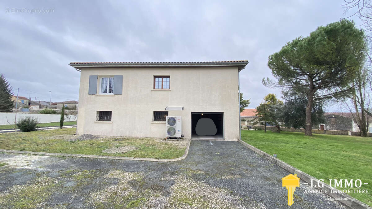 Maison à SAINT-FORT-SUR-GIRONDE