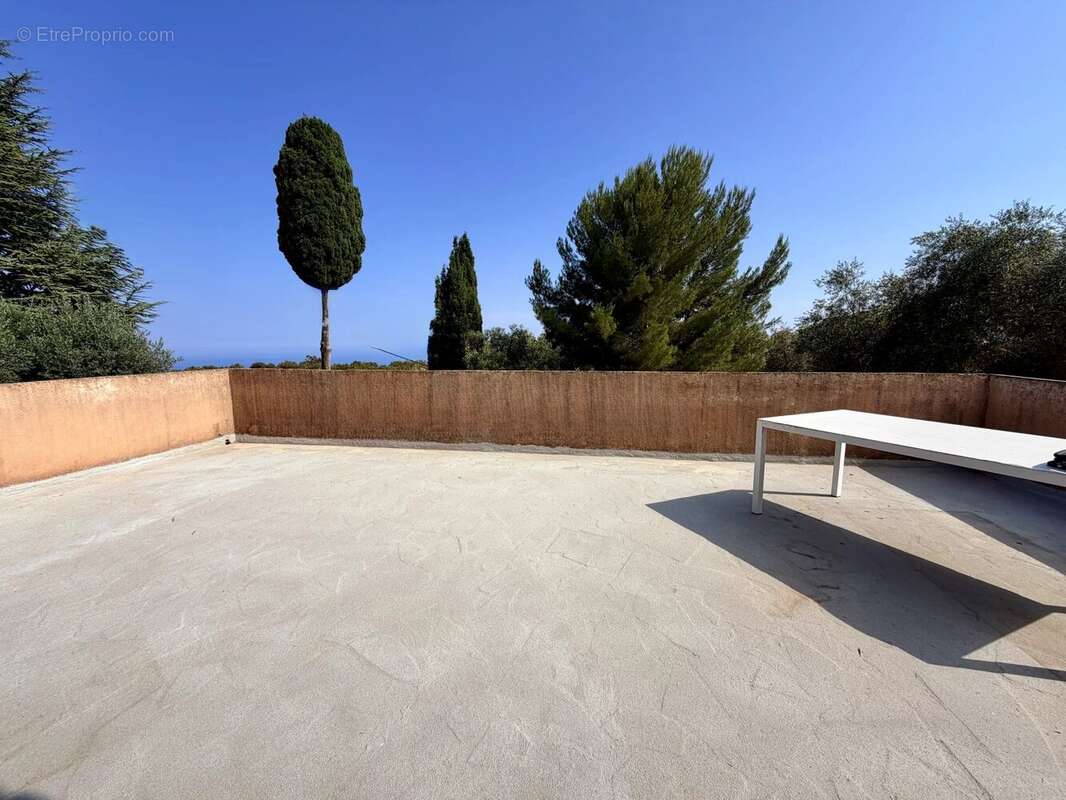 villefranche-sur-mer – élégante propriété provençale  - photo 15