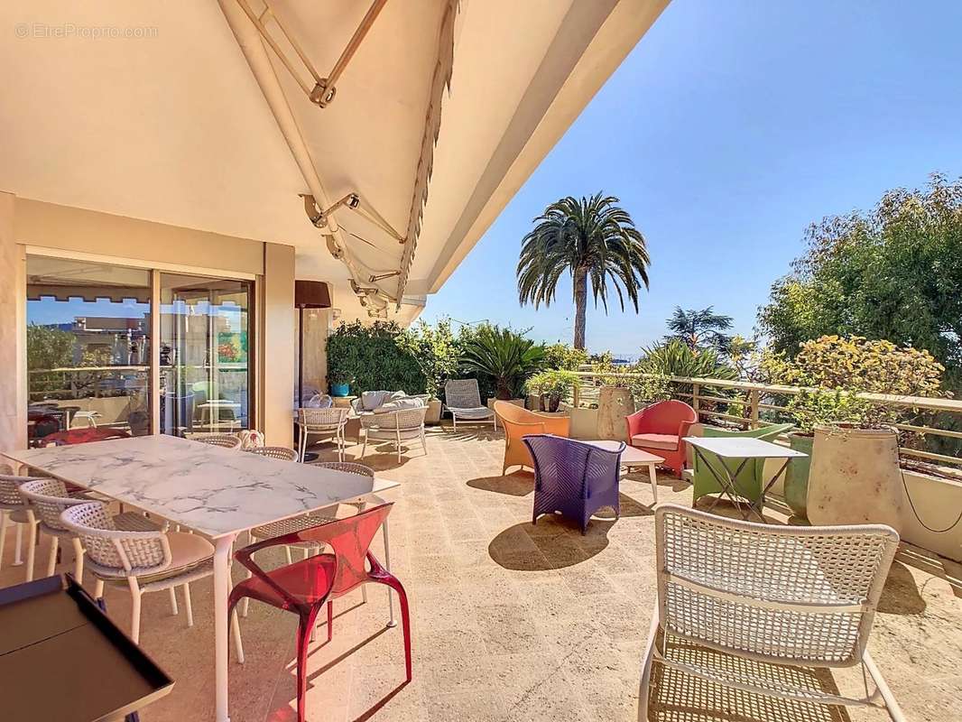 Appartement à CANNES