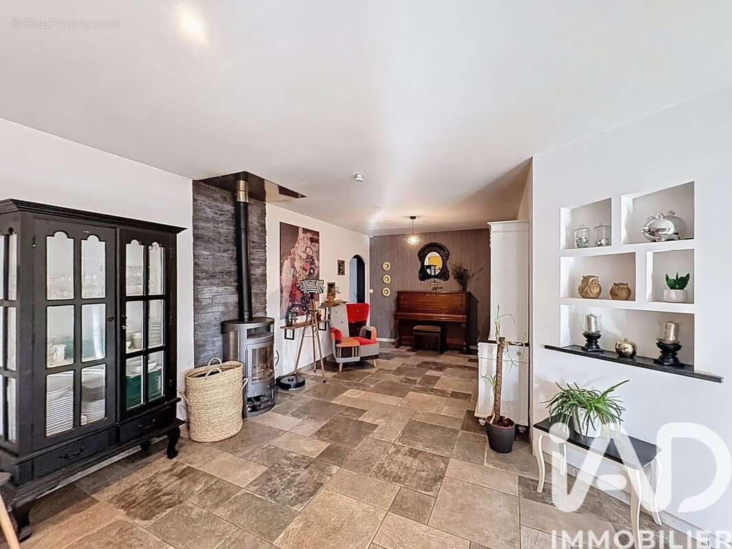 Photo 9 - Maison à TERRASSON-LAVILLEDIEU