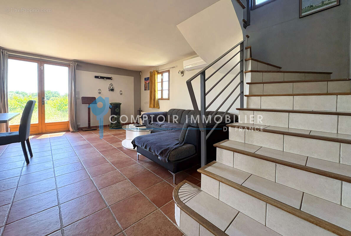 DEPT-30-A VENDRE-POUZILHAC Ensemble immobilier de 550m2 avec superficie habitable actuelle de 170m2 évolutive - photo 11