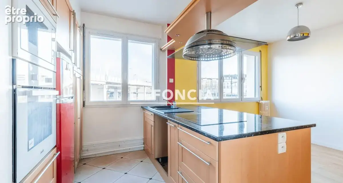 Appartement 4 piece 78m2 proche gare immediate - photo 3