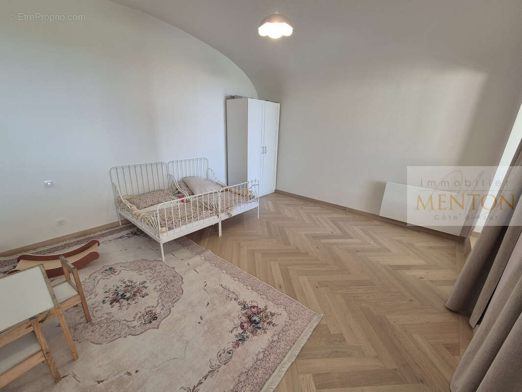 Appartement à MENTON