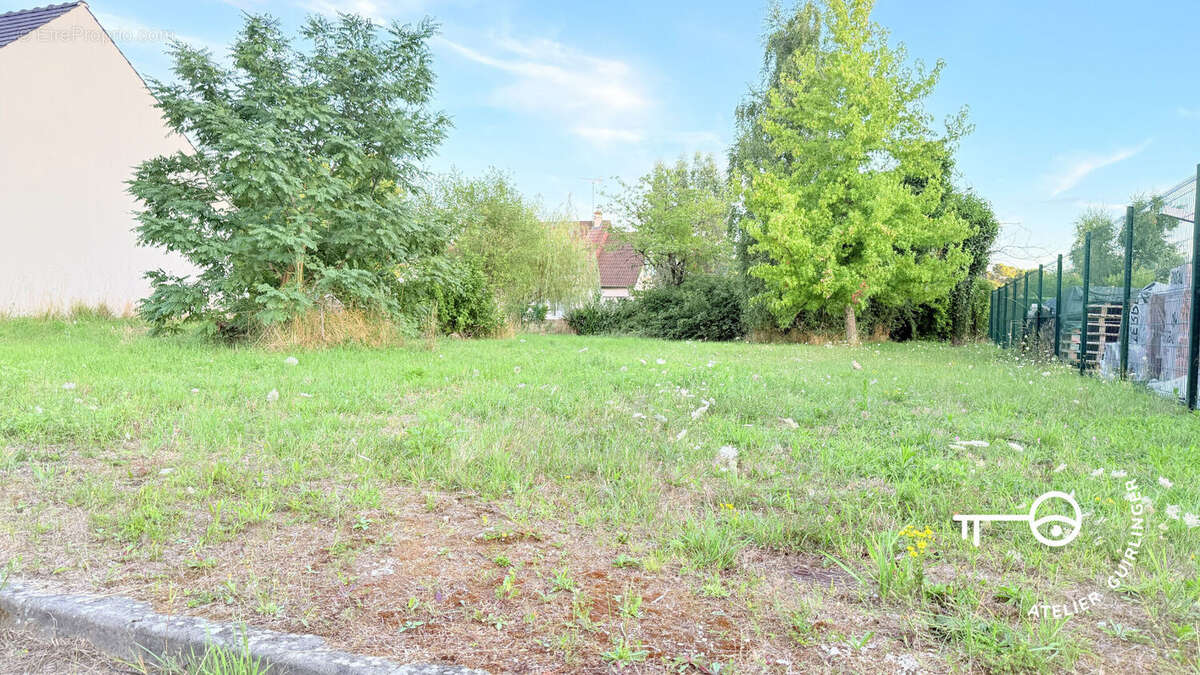 Terrain à VILLENY