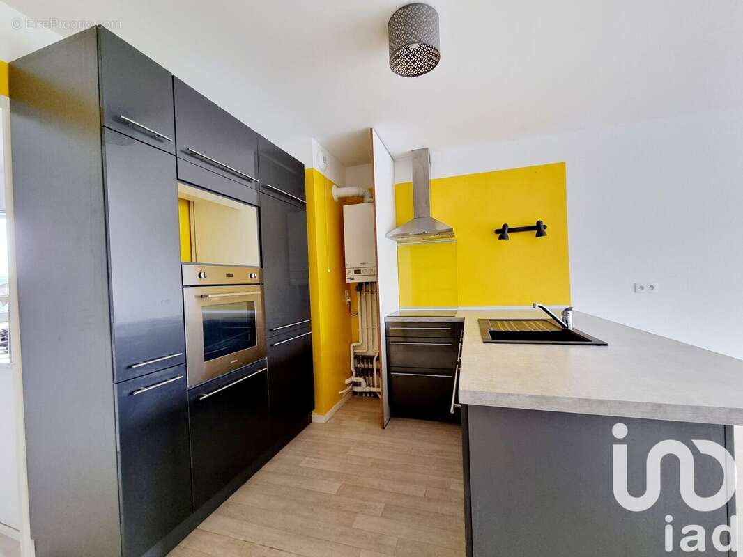 Photo 2 - Appartement à VOUNEUIL-SOUS-BIARD