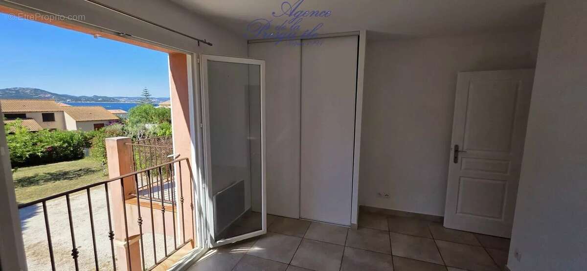 Maison à HYERES