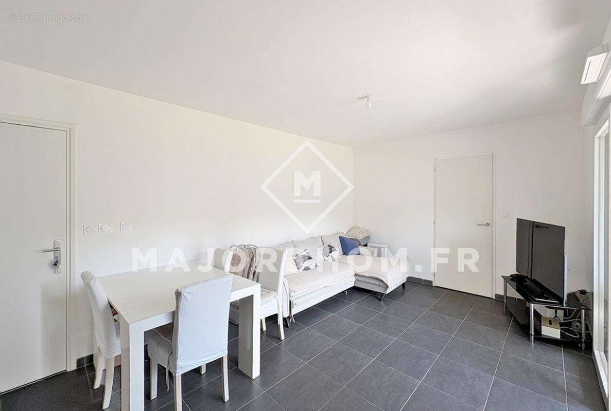 Appartement à MARSEILLE-9E