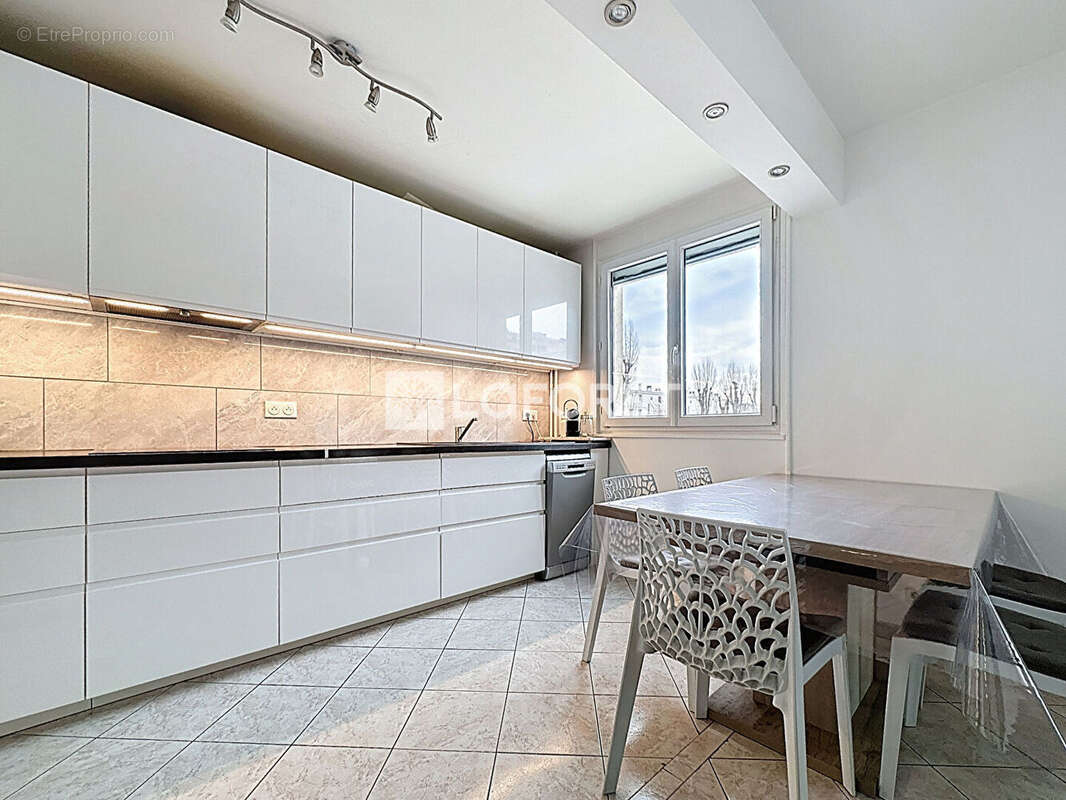Appartement à CHAMPIGNY-SUR-MARNE