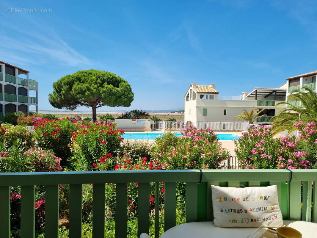 A vendre - gruissan - charmant studio coin cabine - 4 couchages - piscine - belle vue - photo 2