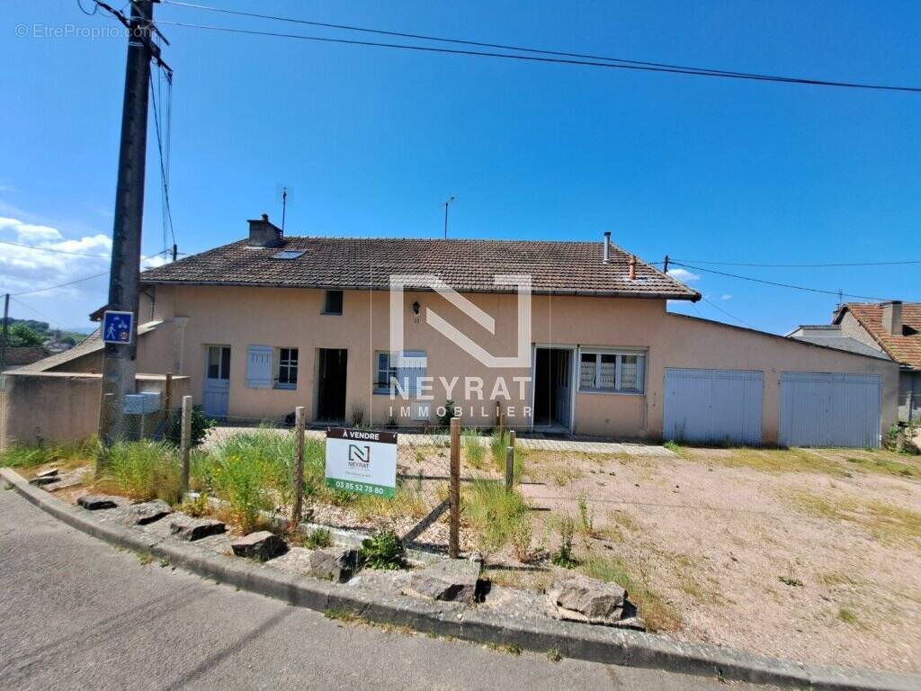 Maison à AUTUN