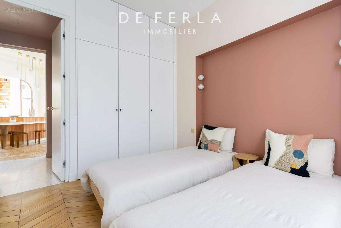 Appartement à PARIS-11E