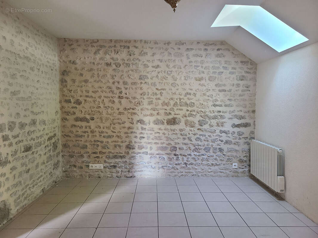 Maison à ESCRENNES