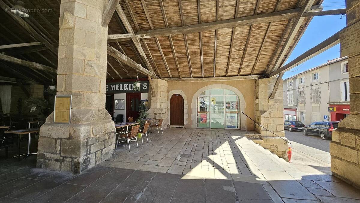 Appartement à CEAUX-EN-COUHE