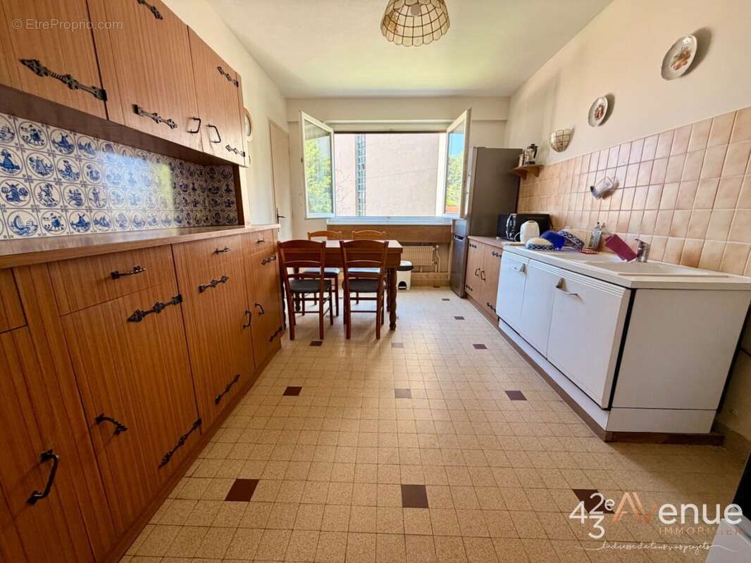 Appartement à SAINT-ETIENNE