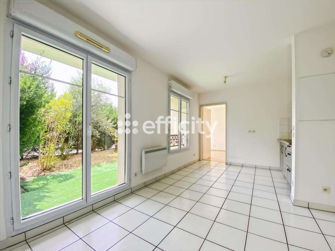 Appartement à CARBON-BLANC