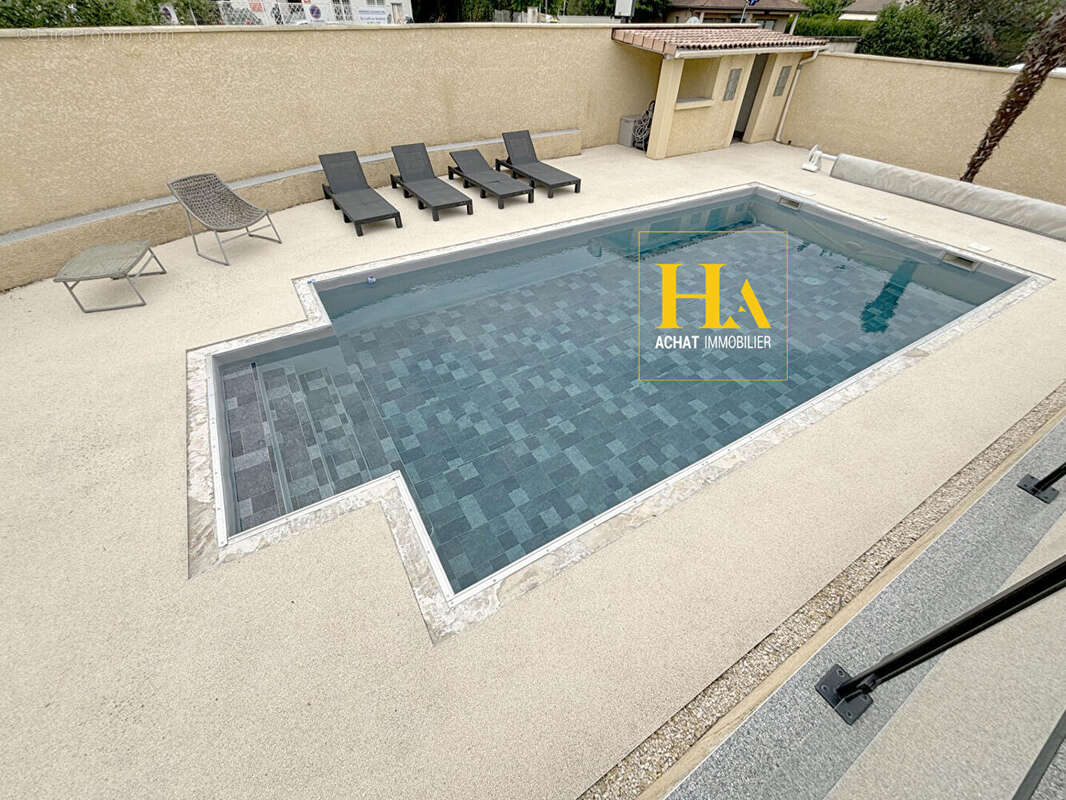 Maison à BOURG-DE-PEAGE