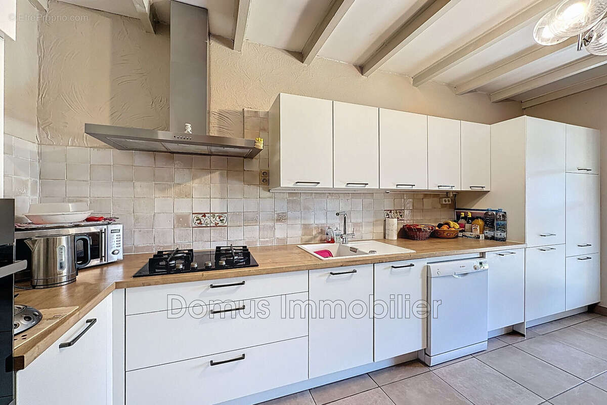 Maison à MORIERES-LES-AVIGNON