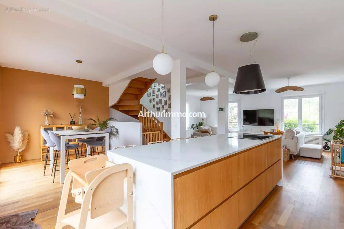 Maison à SUCY-EN-BRIE