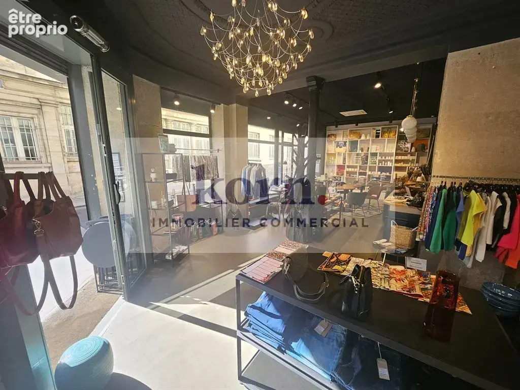 Boutique d'angle - Batignolles - photo 7