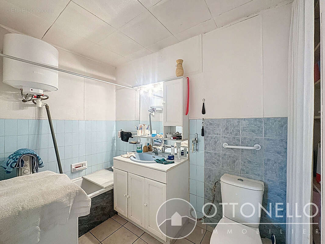 Maison à ROQUEBRUNE-SUR-ARGENS