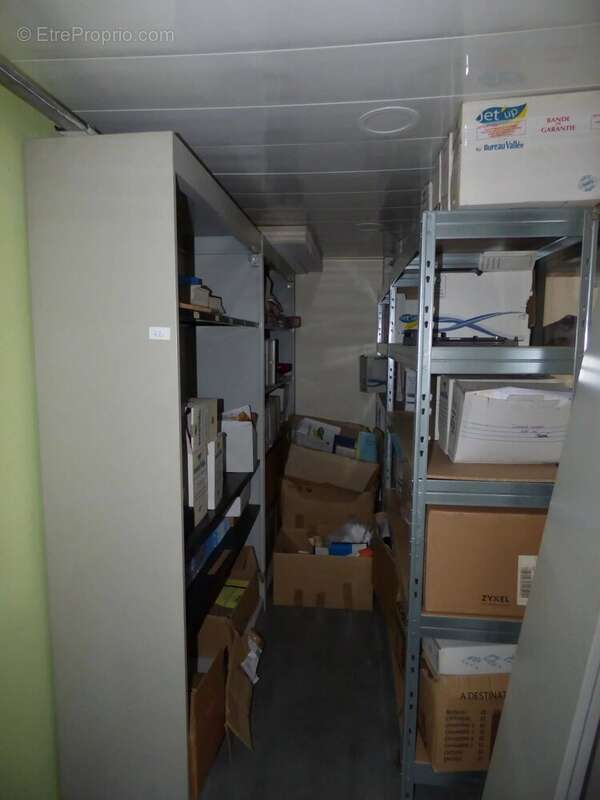 Commerce à COURCOURONNES