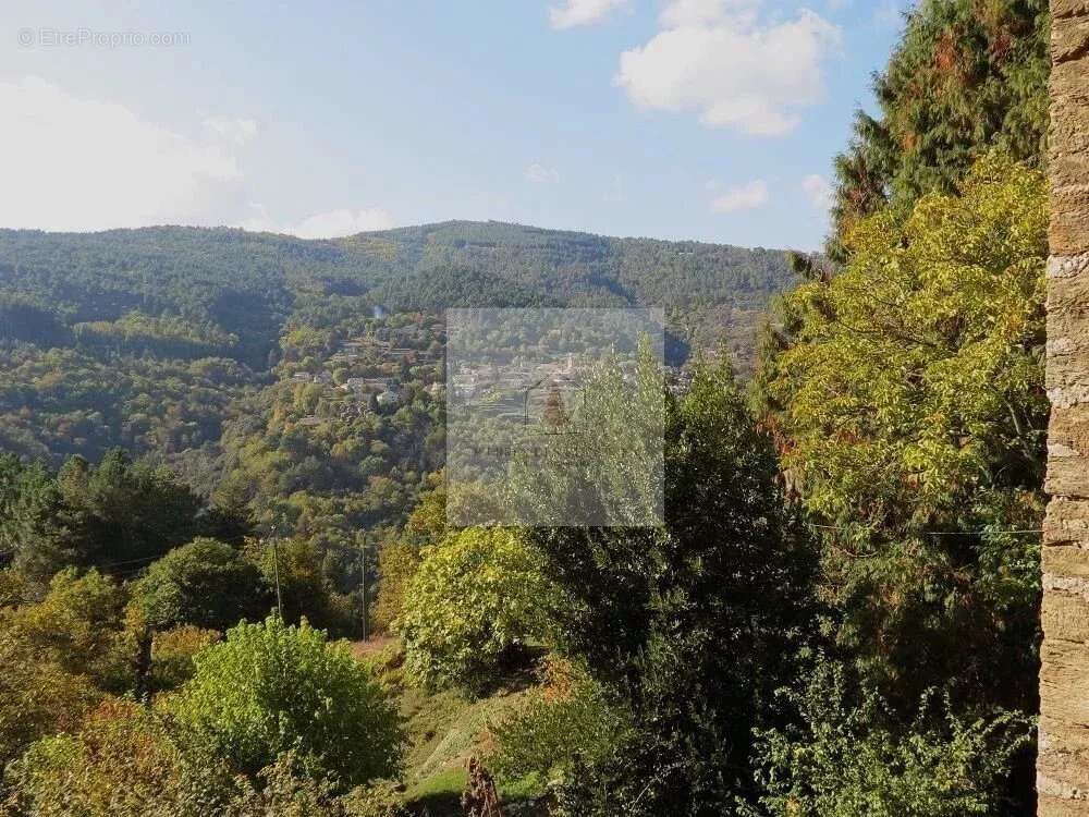 Maison à SAINT-GERMAIN-DE-CALBERTE
