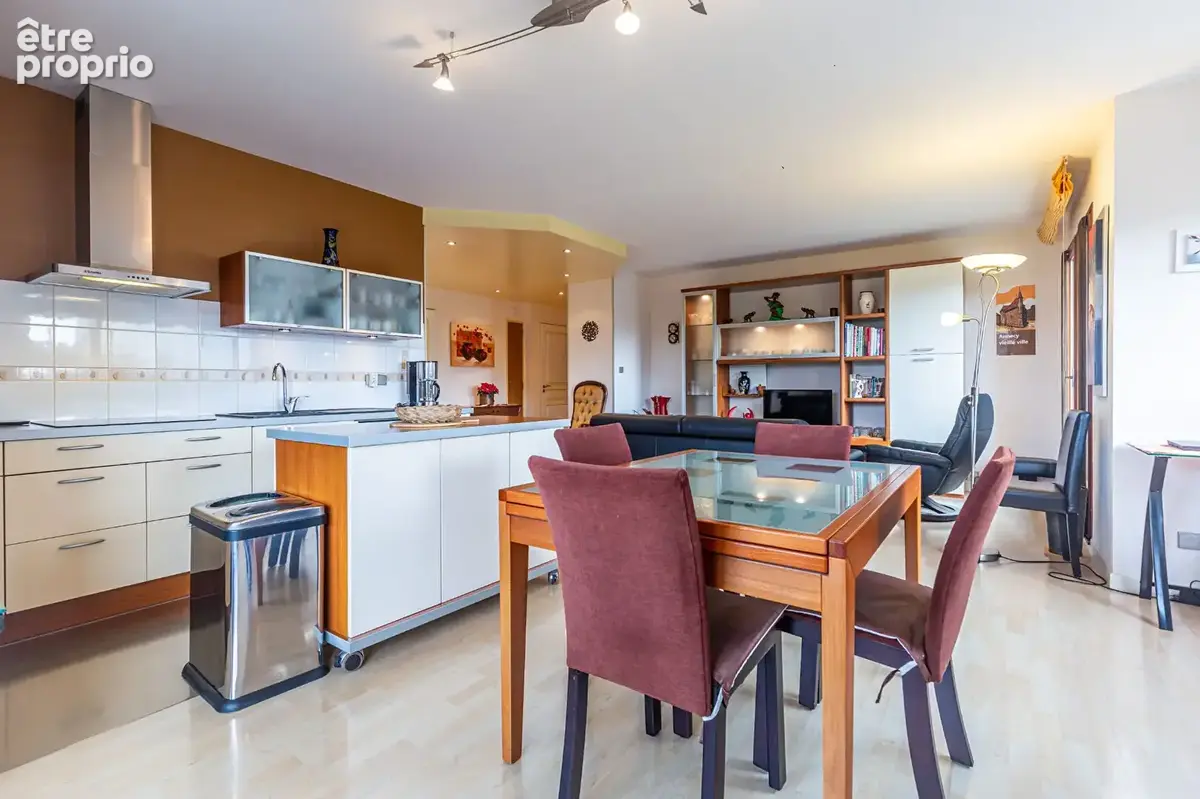 Agence immobiliere laforet - "tournesol" - annecy - appartement t3 traversant de 73.59m² - balcons - cave - garage en option - photo 3