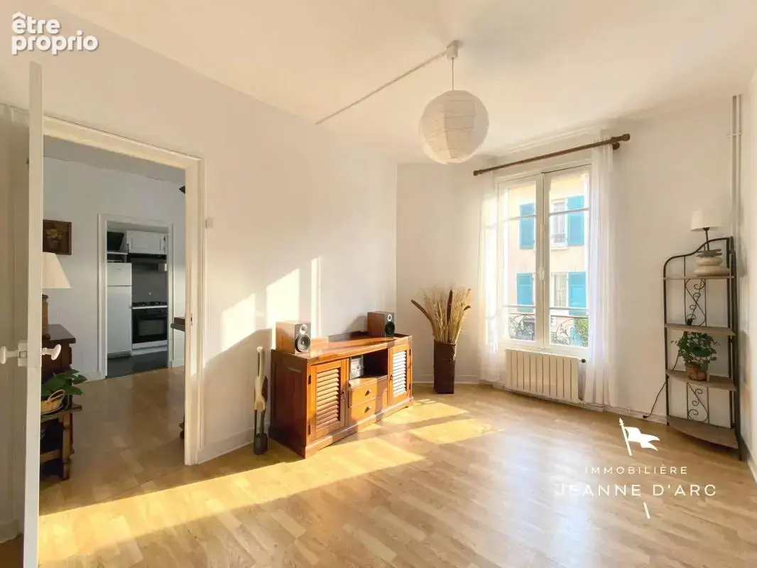 Le chesnay – limite versailles – maison ancienne avec jardin – 3 chambres - photo 6