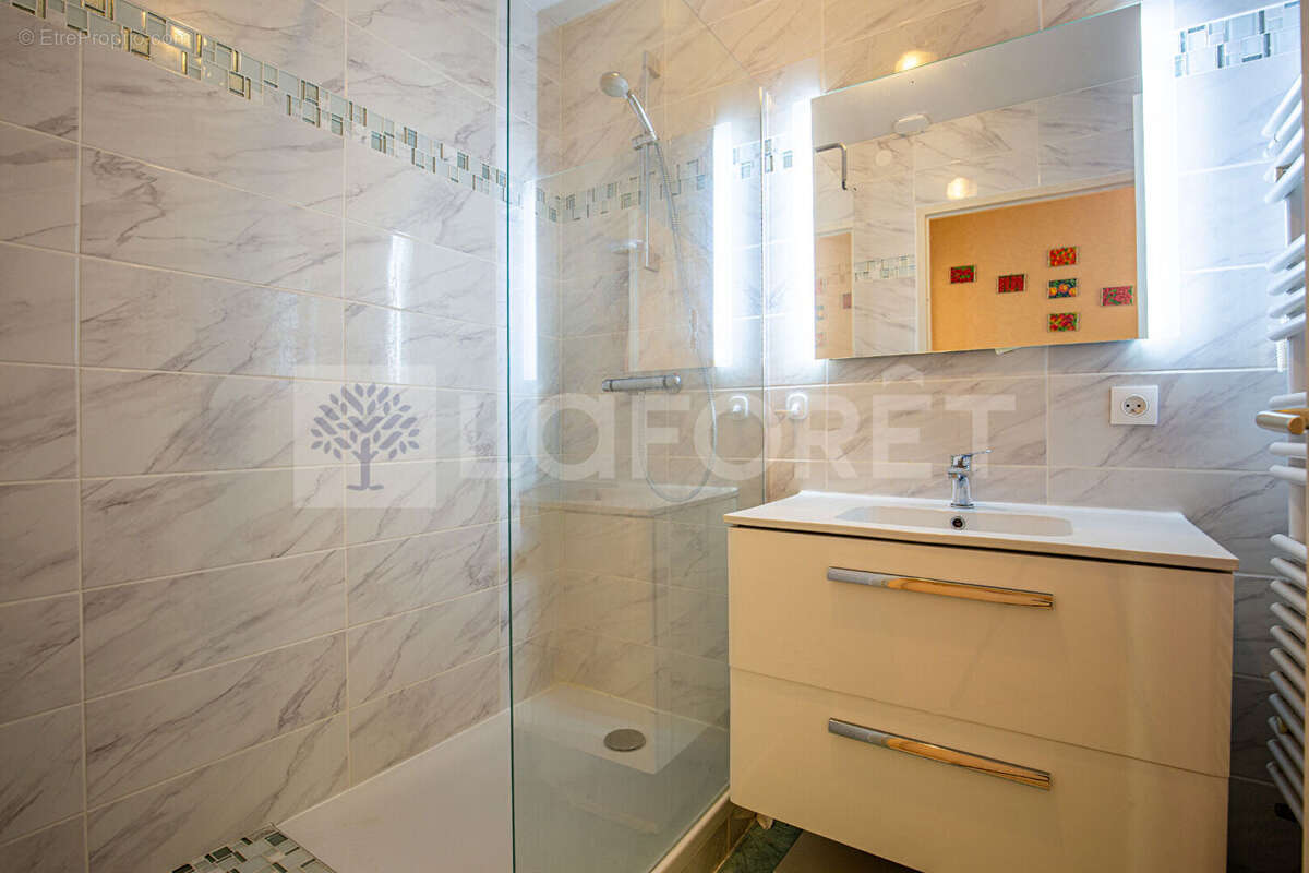 Agence immobiliere laforet - "musa" - annecy / vieugy - appartement t3 de 96,18m² - terrasse - jardins - garage - place de stati - photo 10