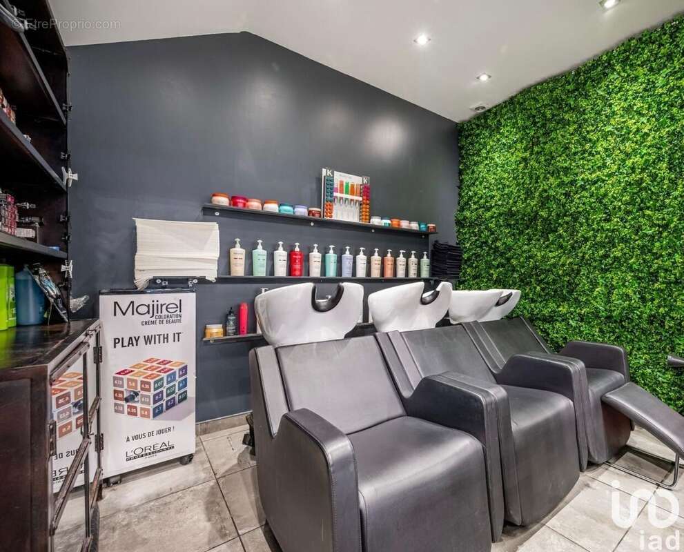 Photo 4 - Commerce à CANNES