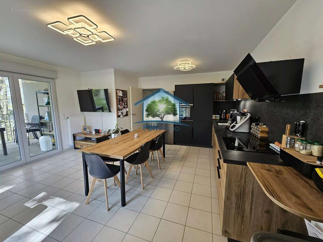 Appartement à SEREZIN-DU-RHONE