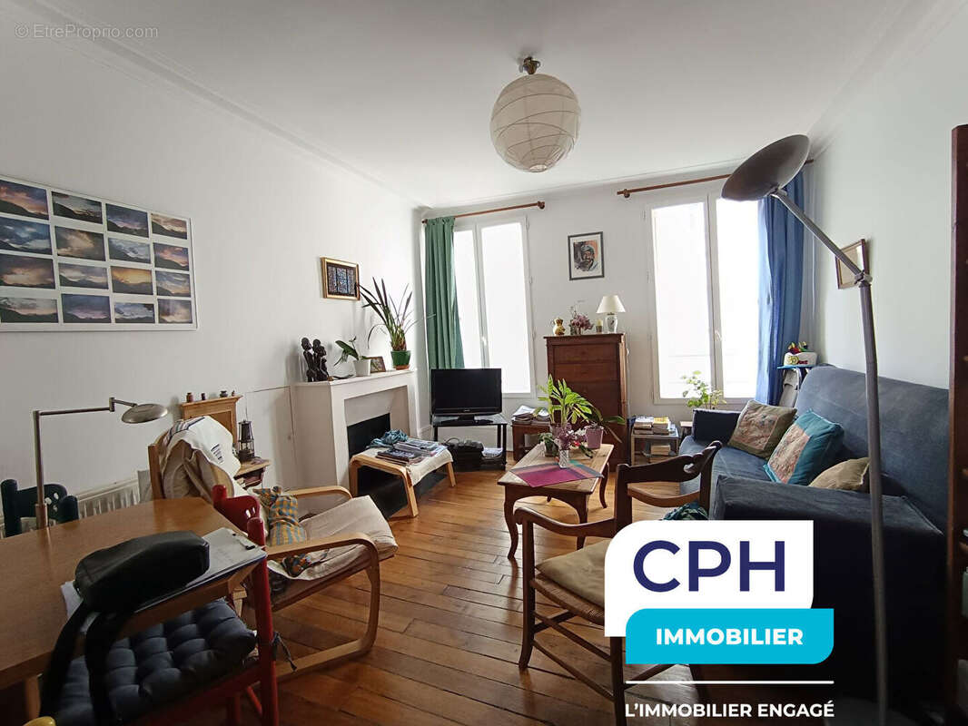 Appartement à PARIS-18E