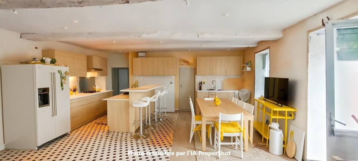 Maison à SAINT-CIVRAN