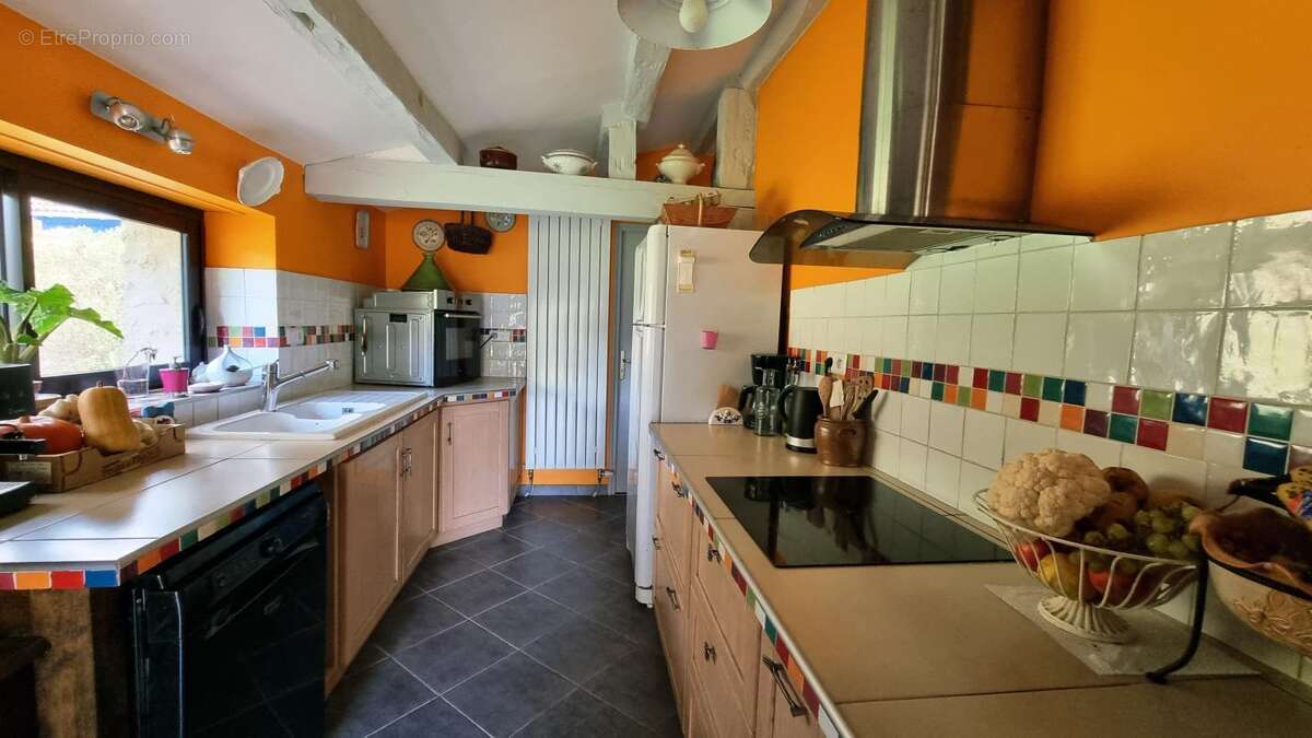 Maison à SAINT-FELIX-DE-VILLADEIX