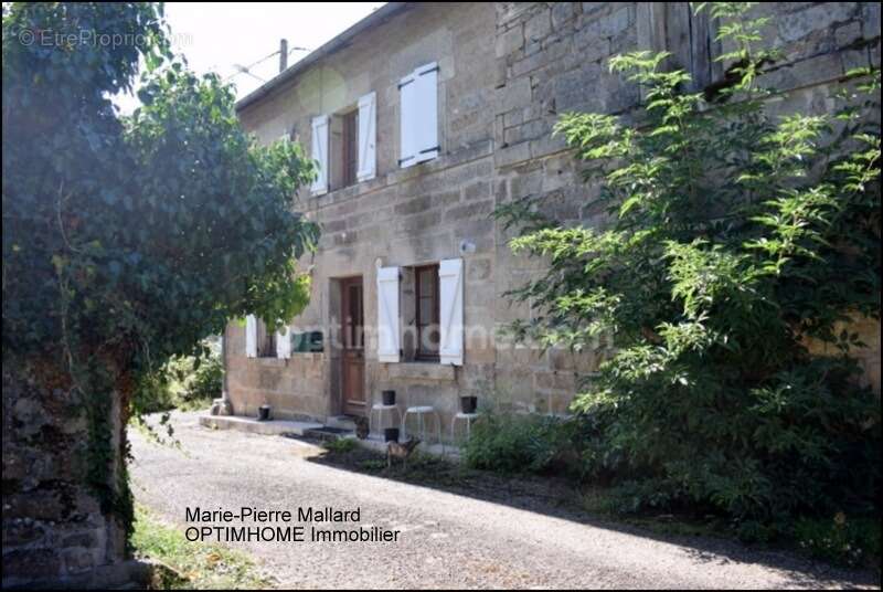 Maison à ROYERE-DE-VASSIVIERE