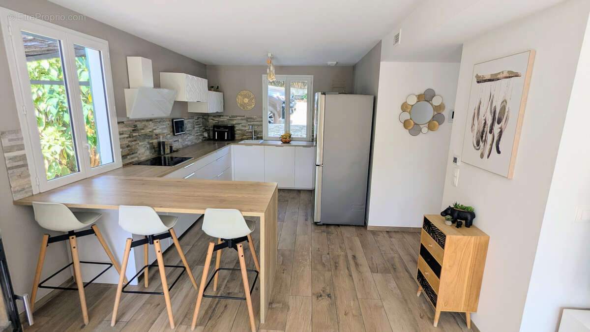 SOUS COMPROMIS - Maison récente avec piscine   Vence (7 min du centre) - photo 20