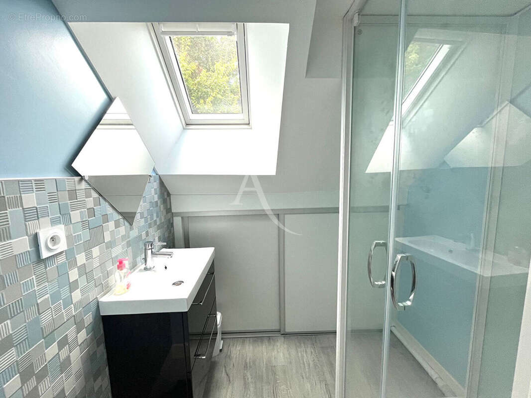 Maison à NUILLE-SUR-VICOIN