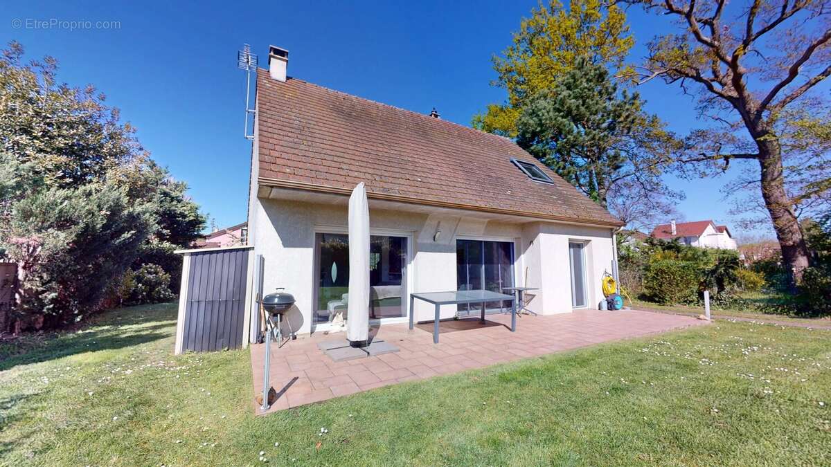 Maison à MONTFERMEIL