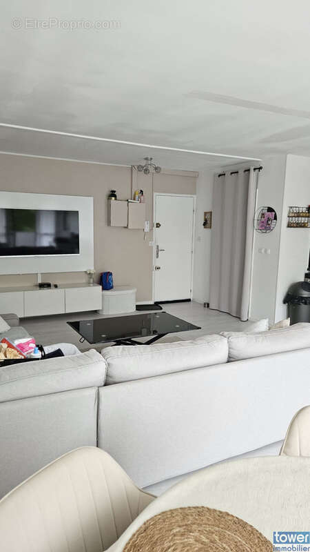 Appartement à CHENNEVIERES-SUR-MARNE