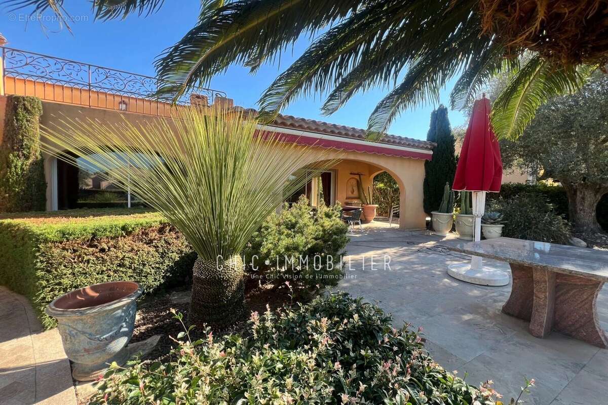 Maison à SAINT-CYPRIEN