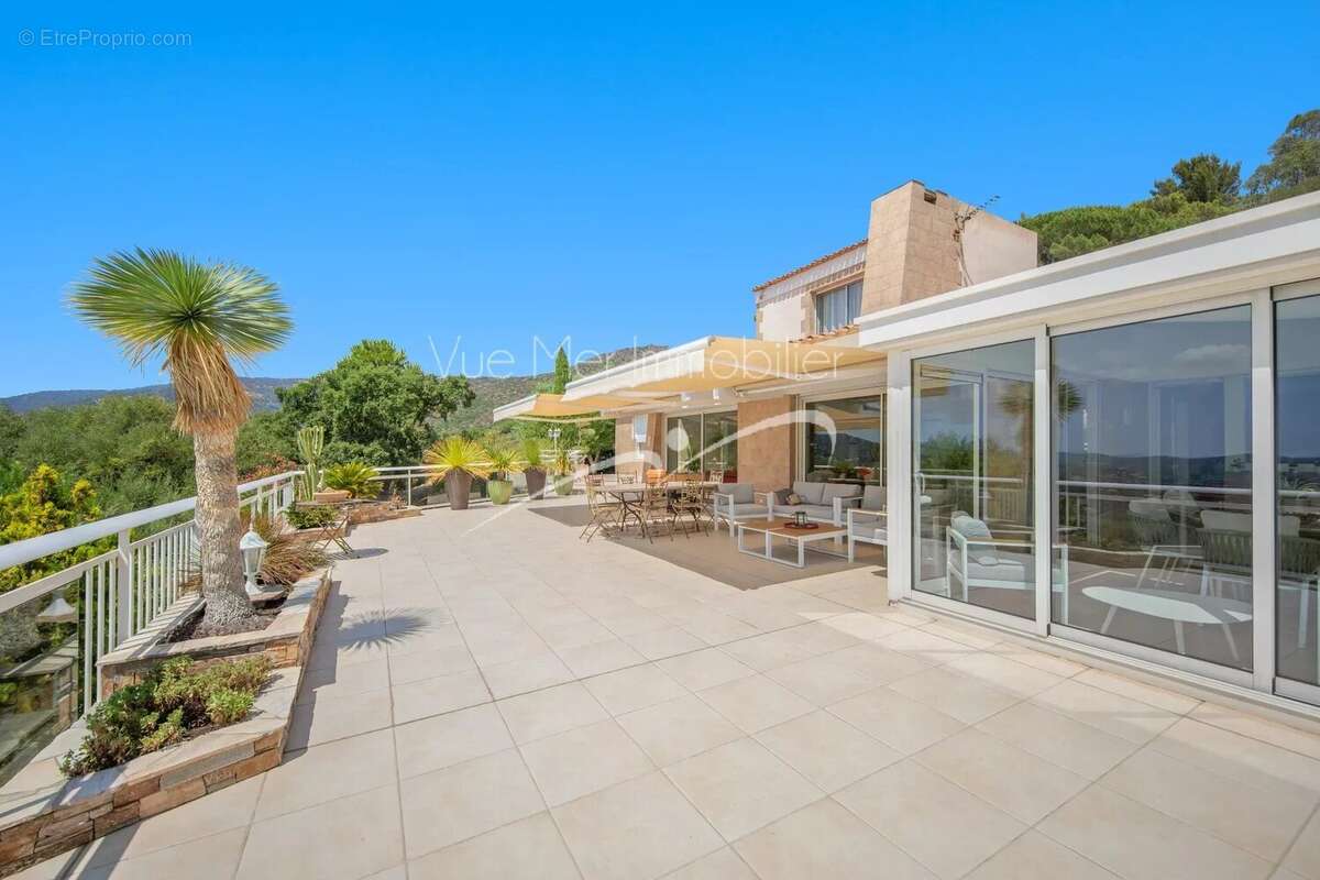 Villa avec piscine et vue panoramique – Le Lavandou - photo 4