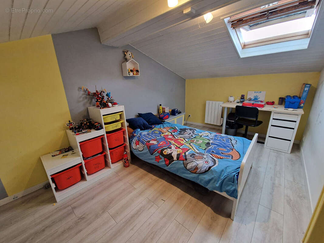 Maison à ROCHESERVIERE