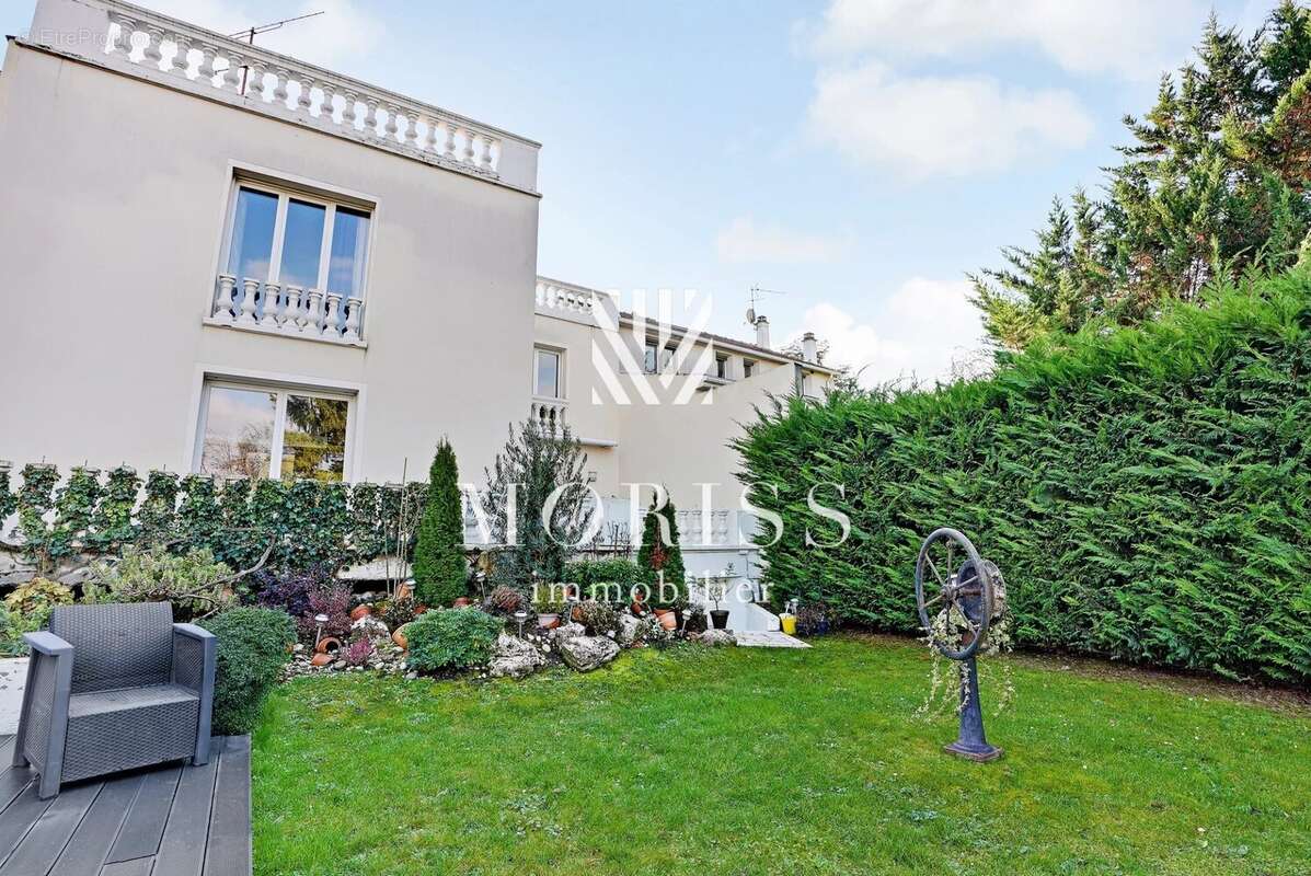 Maison à LE PERREUX-SUR-MARNE