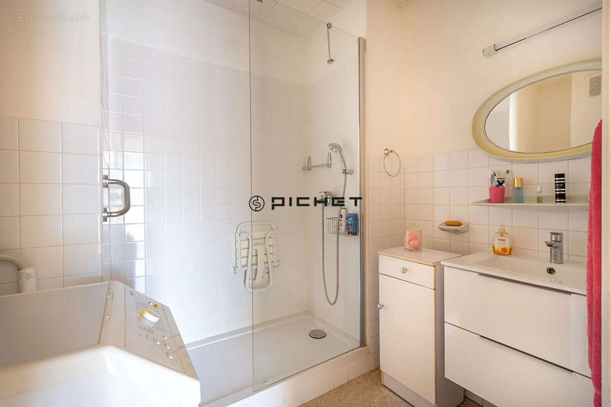 Appartement à LA VALETTE-DU-VAR